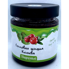 Молодые сосновые шишки с лесной клюквой